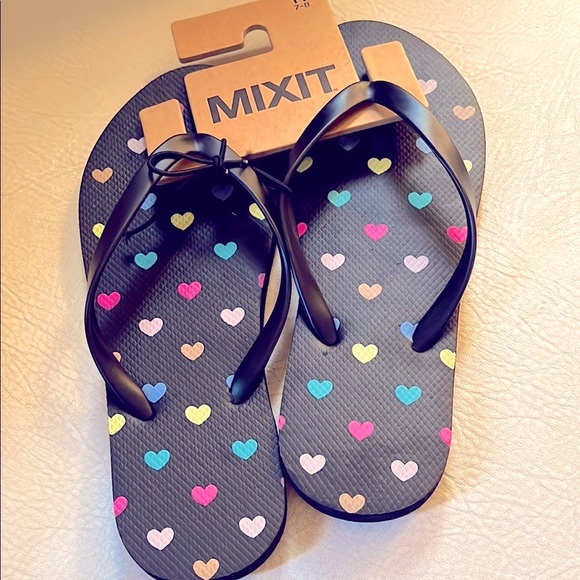 Mixit Shoes - Heart Flip Flops!